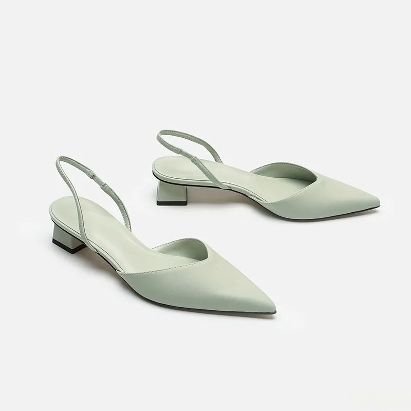 Ladies Pointed Stretch Sandals - Low Block Heel Pump recension och pris