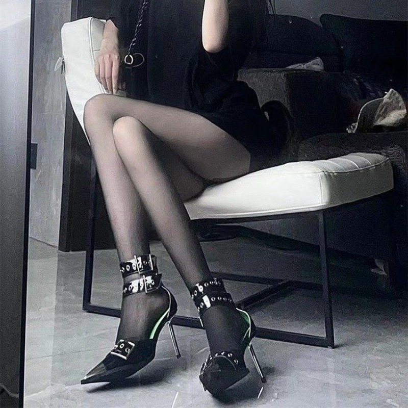 Super High Heel Metal Pointed  - Platform Mule Heel recension och pris